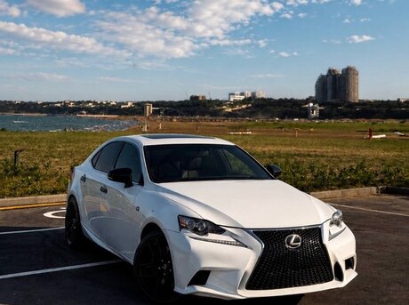 Lexus IS 200t