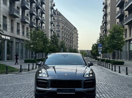 Porsche Cayenne Coupe