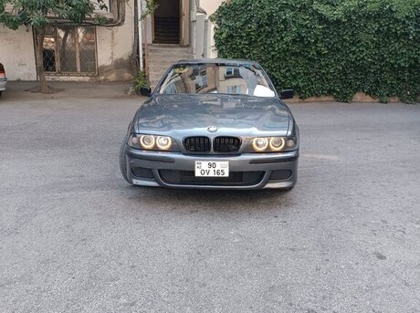 BMW 528