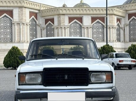 LADA (VAZ) 2107