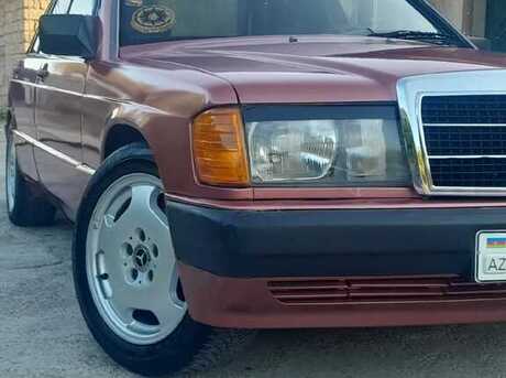 Mercedes 190