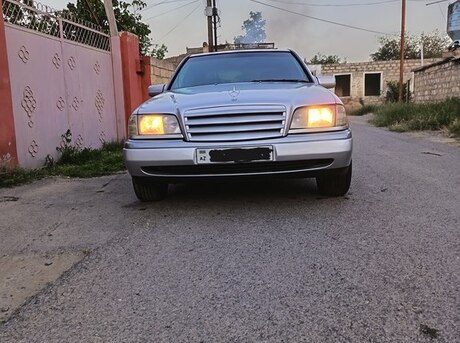 Mercedes C 220