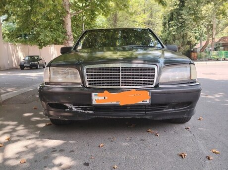 Mercedes C 220