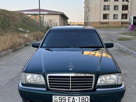 Mercedes C 180