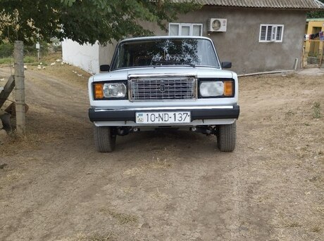 LADA (VAZ) 2107