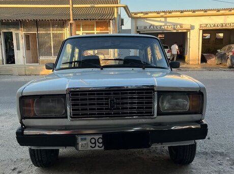 LADA (VAZ) 2107