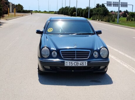 Mercedes E 280