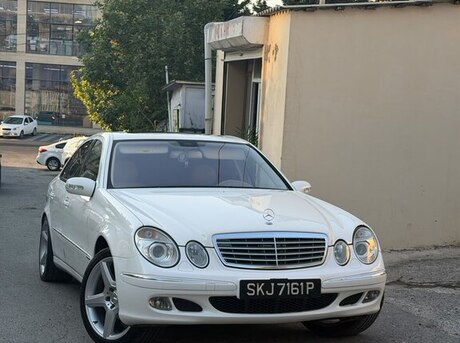 Mercedes E 320