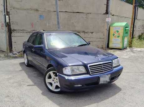 Mercedes C 230