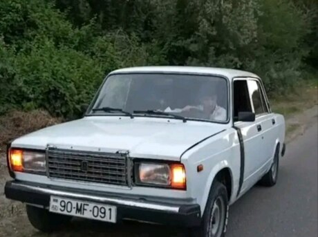LADA (VAZ) 2107