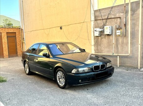 BMW 525
