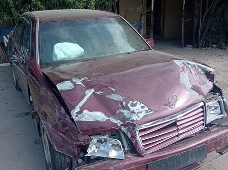 Mercedes C 200