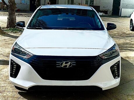Hyundai IONIQ