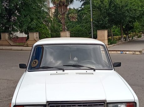 LADA (VAZ) 2107