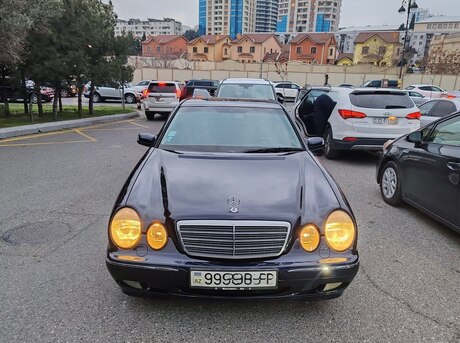 Mercedes E 270