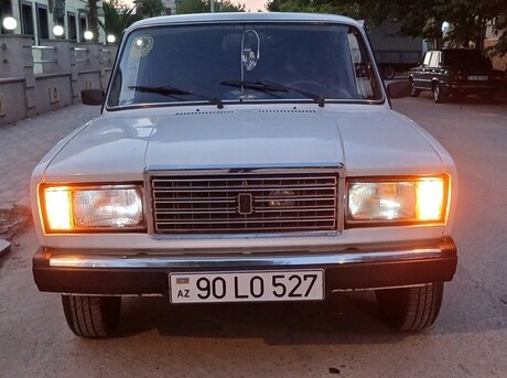 LADA (VAZ) 2107