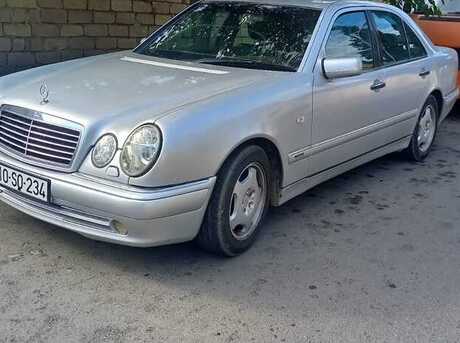 Mercedes E 230