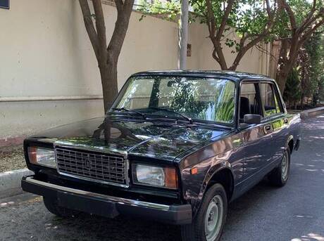 LADA (VAZ) 2107