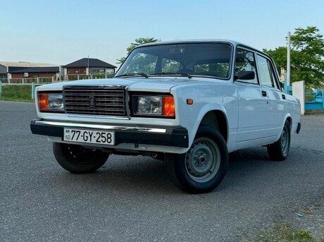 LADA (VAZ) 2107
