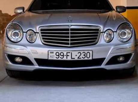 Mercedes E 220