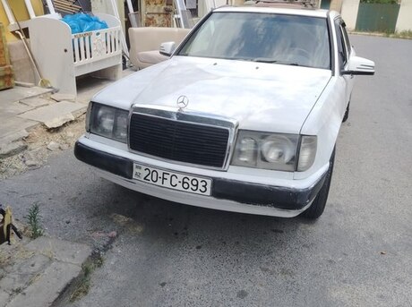 Mercedes 200 D