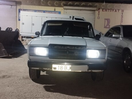 LADA (VAZ) 2107