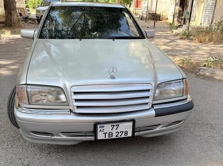 Mercedes C 220