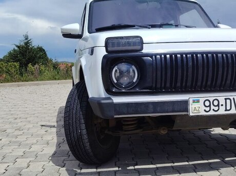 LADA (VAZ) Niva