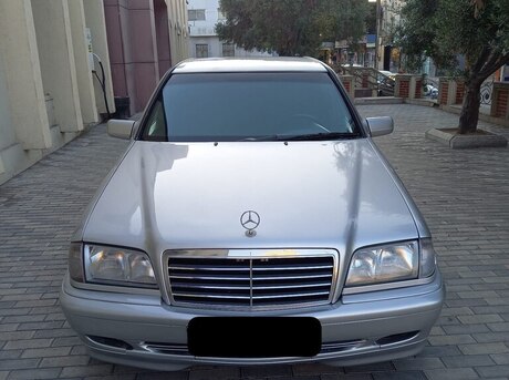 Mercedes C 220
