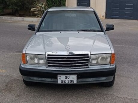 Mercedes 190