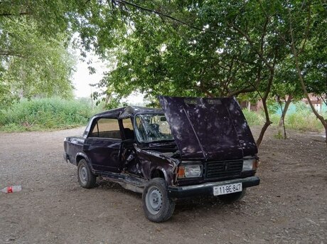LADA (VAZ) 2107