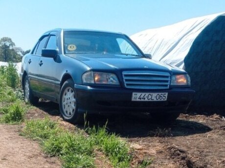 Mercedes C 180