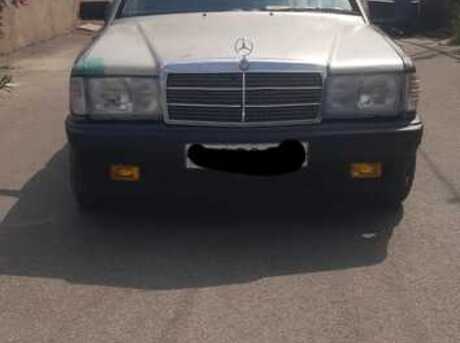 Mercedes 190