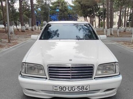 Mercedes C 240