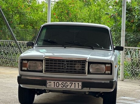 LADA (VAZ) 2107