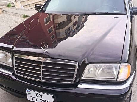 Mercedes C 230