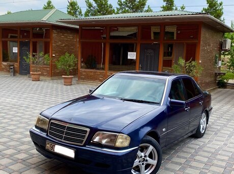 Mercedes C 220