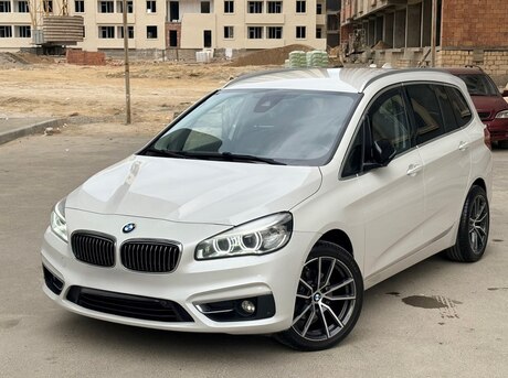 BMW 216