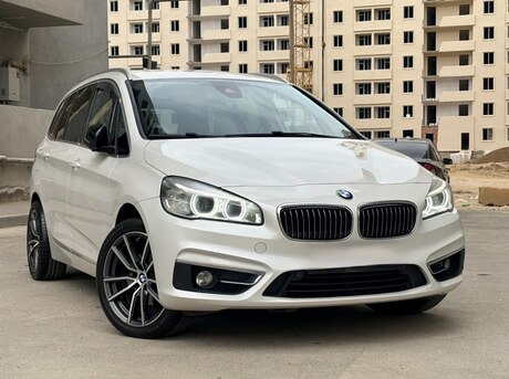 BMW 216