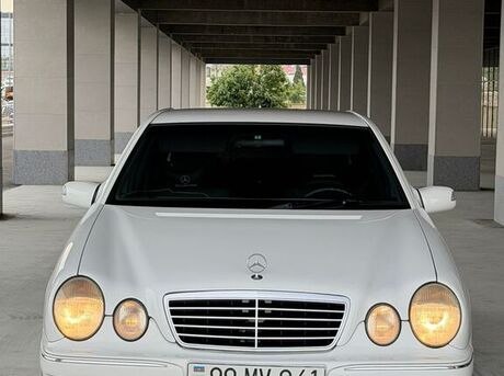 Mercedes E 240