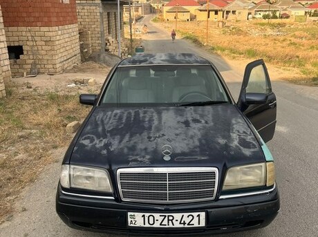 Mercedes C 180