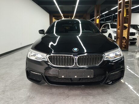 BMW 525