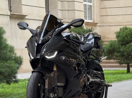BMW S 1000 RR