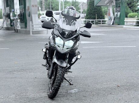 Suzuki V-Strom 650