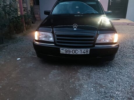 Mercedes C 230