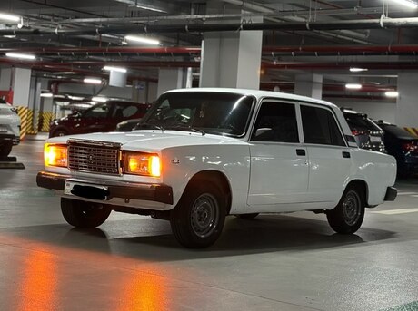LADA (VAZ) 2107