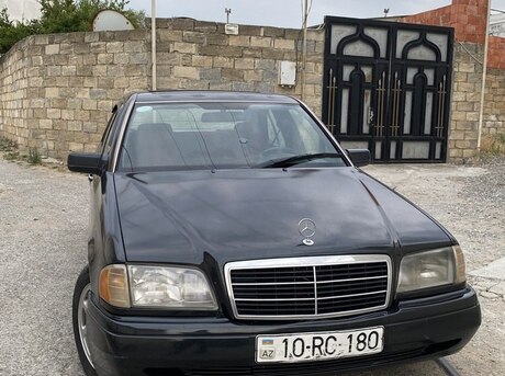 Mercedes C 180