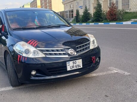 Nissan Tiida
