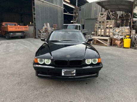 BMW 730