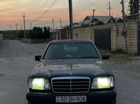Mercedes 200 D